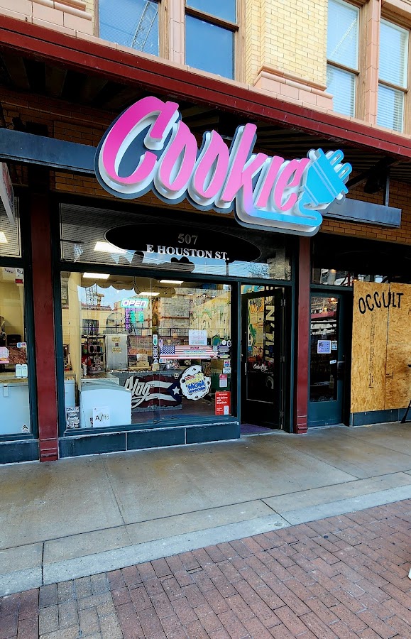 San Antonio local food and beverage coverage plan for Cookie Plug Pulls the Plug on Houston Street.